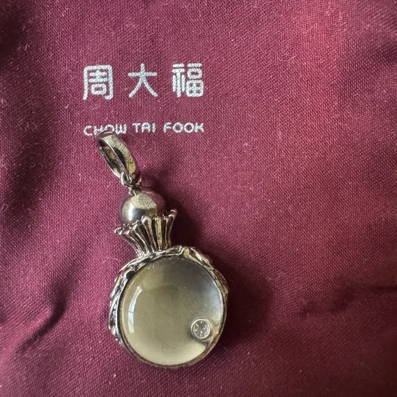 Chow Tai Fook 80 year anniversary silver pendant with a small diamond - Picture 1 of 5